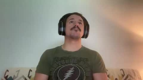 Snapshot of sirbubblesworth chatting on January 2025 04:11:02 PM sirbubblesworth online show from January 2025 04:11:02 PM