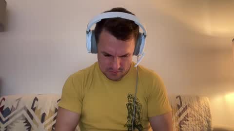 Snapshot of sirbubblesworth chatting on February 2025 07:16:02 PM sirbubblesworth online show from February 2025 07:16:02 PM