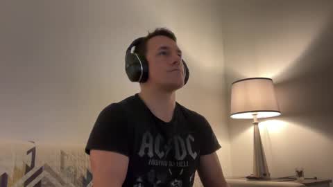 Snapshot of sirbubblesworth chatting on March 2025 03:34:01 AM sirbubblesworth online show from March 2025 03:34:01 AM