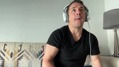 Snapshot of sirbubblesworth chatting on March 2025 12:10:02 AM sirbubblesworth online show from March 2025 12:10:02 AM