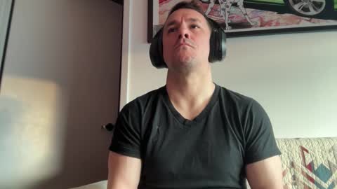 Snapshot of sirbubblesworth chatting on April 2026 01:38:02 PM sirbubblesworth online show from April 2026 01:38:02 PM