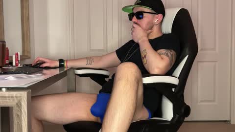 Snapshot of sirdaddymcqween chatting on January 2026 06:40:01 AM Sir Daddy McQween online show from January 2026 06:40:01 AM