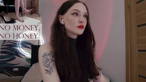 Snapshot of sirenaswhisper chatting on April 2026 10:34:02 PM Goddess Sirena online show from April 2026 10:34:02 PM