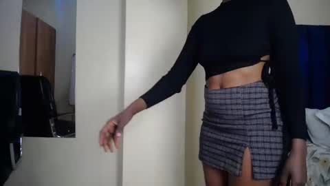 Snapshot of siri_saru chatting on December 2024 12:45:02 AM Deey online show from December 2024 12:45:02 AM