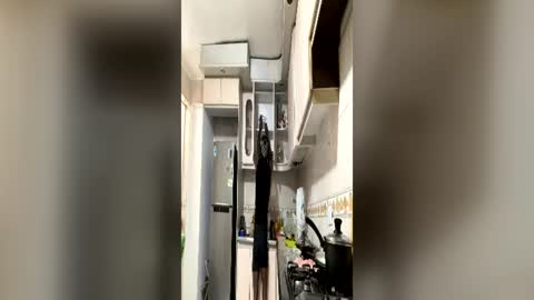 siriss_boyrag online show from June 2026 07:38:01 PM