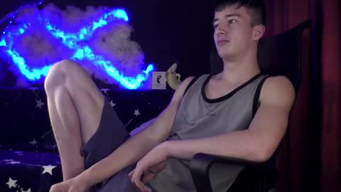 SirReedy online show from November 2025 04:13:02 AM