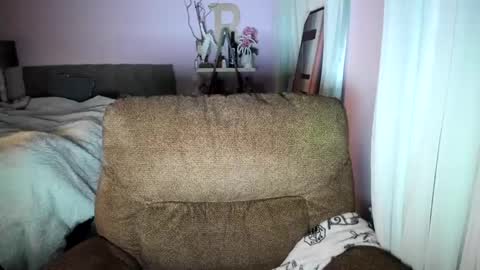 carra combs online show from October 2025 06:45:01 AM