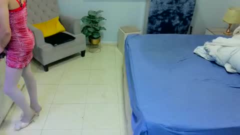 D i f a  Ana Arbeh shemale online show from March 2026 07:13:01 AM