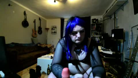 Snapshot of sissylovedoll chatting on May 2026 04:42:02 AM Tiffany Candy online show from May 2026 04:42:02 AM