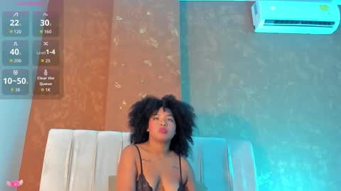 Skarlethill online show from November 2025 01:04:02 PM