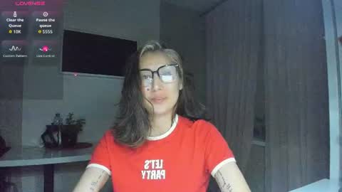 Snapshot of skarlettforeve chatting on June 2026 10:36:01 PM skarlett online show from June 2026 10:36:01 PM