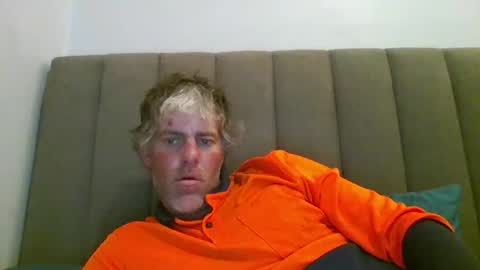 Snapshot of skataz89999 chatting on December 2025 10:09:01 AM AJAY online show from December 2025 10:09:01 AM