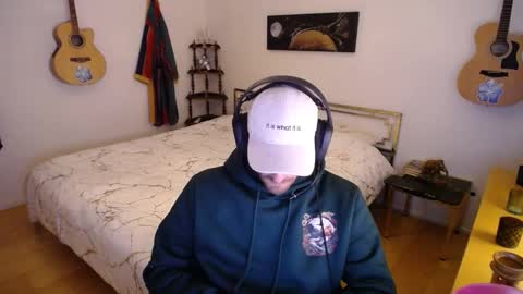 Snapshot of skatejocke chatting on November 2025 01:50:01 AM skatejocke online show from November 2025 01:50:01 AM