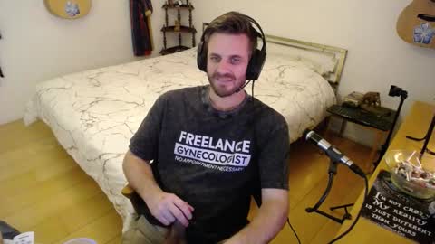 Snapshot of skatejocke chatting on December 2025 05:00:01 PM skatejocke online show from December 2025 05:00:01 PM