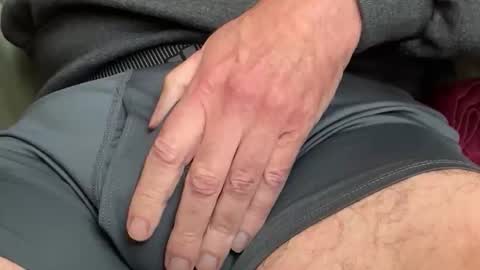 Snapshot of skeet46 chatting on November 2025 02:51:01 PM skeet46 online show from November 2025 02:51:01 PM