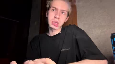 Snapshot of skibatryanka chatting on February 2026 06:33:02 PM SKIBA online show from February 2026 06:33:02 PM