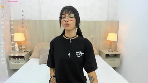 Emily Rojas online show from September 2025 07:47:01 PM