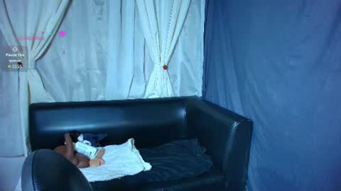 Snapshot of skinny_emily chatting on July 2026 10:26:02 PM Emily Rojas online show from July 2026 10:26:02 PM