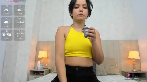 Snapshot of skinny_isabela chatting on September 2025 11:31:02 AM Isabela online show from September 2025 11:31:02 AM