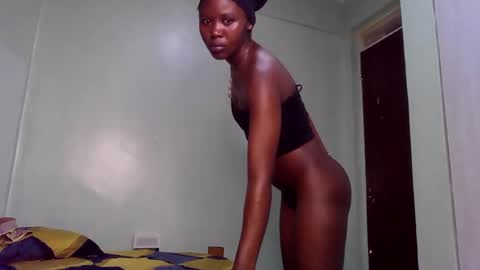 Snapshot of skinny_jass chatting on April 2026 02:25:02 PM skinny_jass online show from April 2026 02:25:02 PM