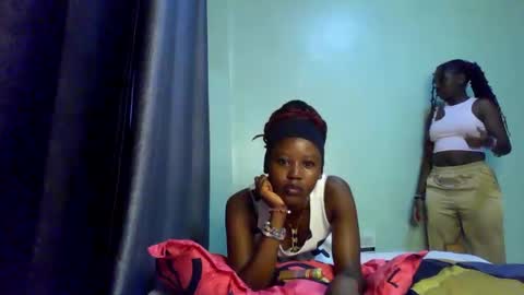 Snapshot of skinny_jass chatting on April 2026 12:00:02 PM skinny_jass online show from April 2026 12:00:02 PM
