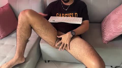 Snapshot of skinnylatin69 chatting on January 2025 09:40:02 PM skinnylatin69 online show from January 2025 09:40:02 PM