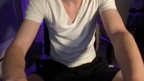 skinnyrisky online show from October 2025 05:24:02 PM