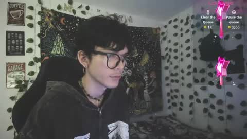 Snapshot of skiny_dann chatting on April 2026 03:08:02 AM skiny_dann online show from April 2026 03:08:02 AM