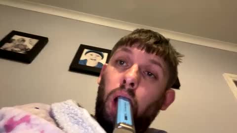 skuzzy25 online show from February 2025 11:24:01 PM