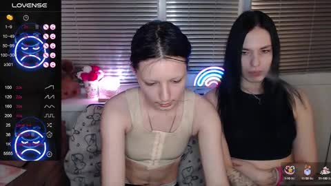 Iska Im genderfluid theyheshenot use ht have reasons and Mia my t-gf sheher online show from October 2025 04:30:02 PM