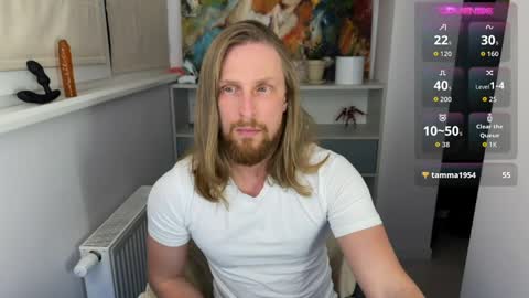 Snapshot of sky_guy25 chatting on May 2026 08:07:02 PM sky_guy25 online show from May 2026 08:07:02 PM