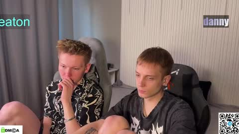 sky_hunter online show from April 2026 12:08:02 PM