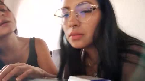 Sky and Greicy online show from March 2026 06:25:01 PM