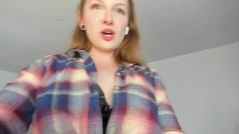 Skye Watson online show from January 2025 08:01:01 PM