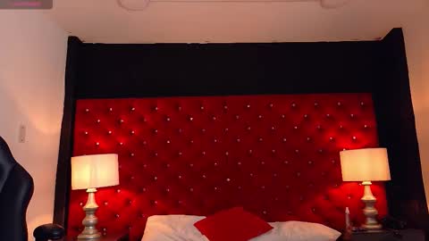 Snapshot of skylerbigxxx chatting on September 2025 03:30:02 AM SKYLERBIGXXX online show from September 2025 03:30:02 AM