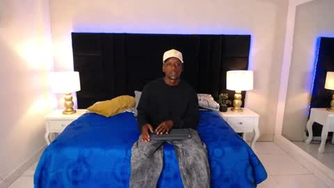 Snapshot of skylerbigxxx chatting on April 2026 04:13:02 AM SKYLERBIGXXX online show from April 2026 04:13:02 AM