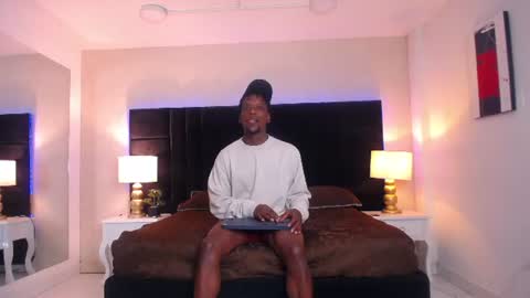 Snapshot of skylerbigxxx chatting on July 2026 03:41:02 AM SKYLERBIGXXX online show from July 2026 03:41:02 AM