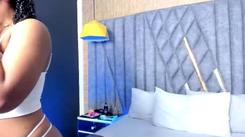 skylerbloom online show from January 2026 02:46:02 AM