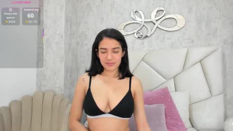 Snapshot of skylerwhite02 chatting on January 2026 08:03:02 PM Skyler online show from January 2026 08:03:02 PM