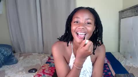 skyqueen0 online show from October 2025 05:53:01 PM