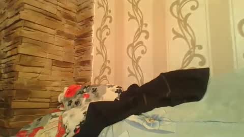 skyressie333 online show from November 2025 01:22:01 PM