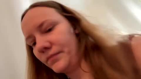 Sky Winters online show from February 2025 06:44:01 PM