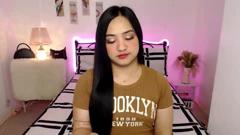 Queen Cyrine online show from January 2026 02:59:01 AM