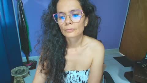 Snapshot of slavefuck chatting on June 2026 08:33:02 PM SlaveFuck online show from June 2026 08:33:02 PM