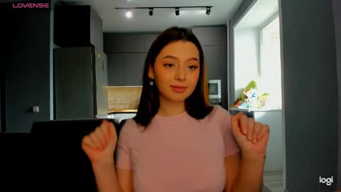 Snapshot of slay__zilla chatting on May 2026 02:05:01 PM slay__zilla online show from May 2026 02:05:01 PM