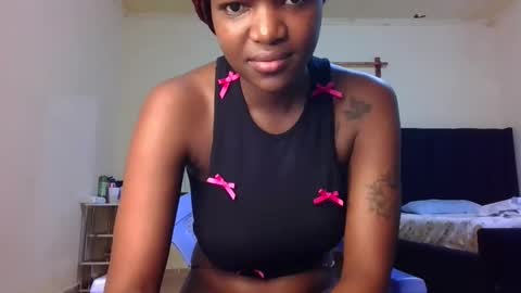 sleek_ass online show from October 2025 07:14:02 AM