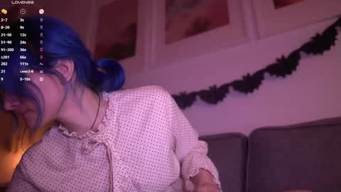 Sonya online show from October 2025 07:00:01 PM