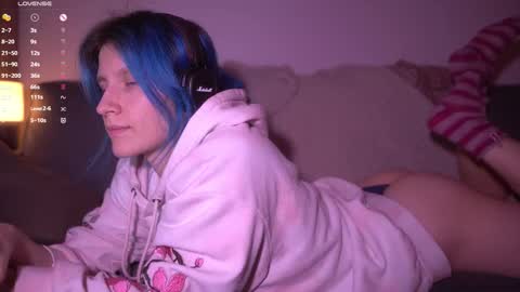 Sonya online show from November 2025 08:20:02 PM