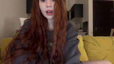 Snapshot of sleepycode002 chatting on December 2024 01:50:01 AM JoO online show from December 2024 01:50:01 AM