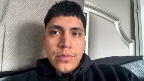Snapshot of slickbadboy chatting on February 2025 04:33:02 PM slickbadboy online show from February 2025 04:33:02 PM